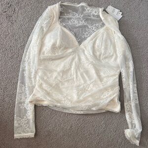 Abercrombie lace long sleeve top 🤍 brand new with tags large